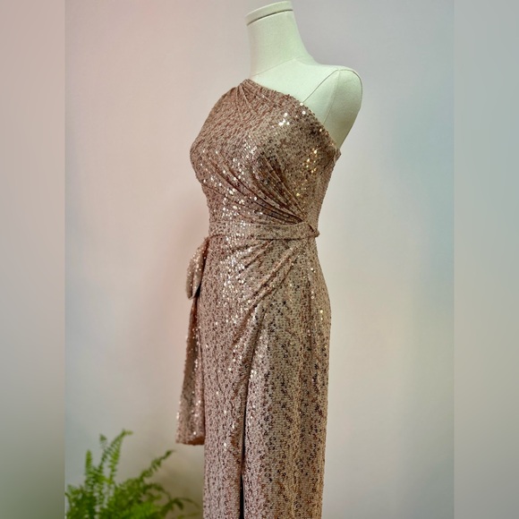 Aidan Mattox champagne dress size0 - Picture 8 of 16